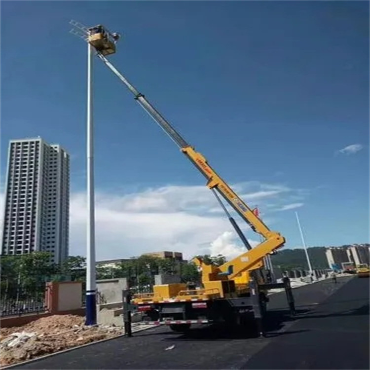 丰宁县维修路灯的曲臂升降车出租