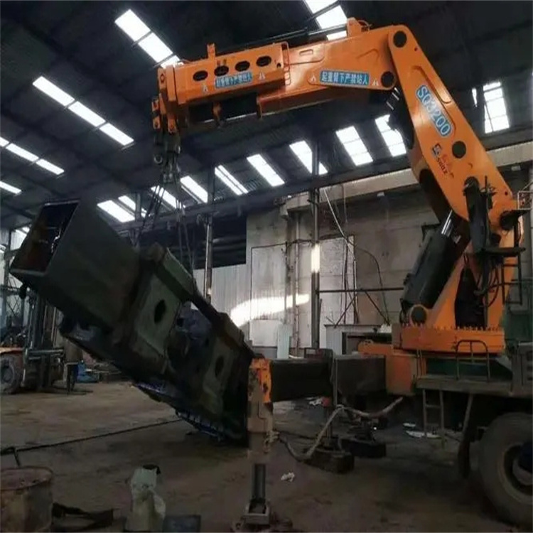 丰宁县130吨折臂吊车出租吊机租赁附近电话