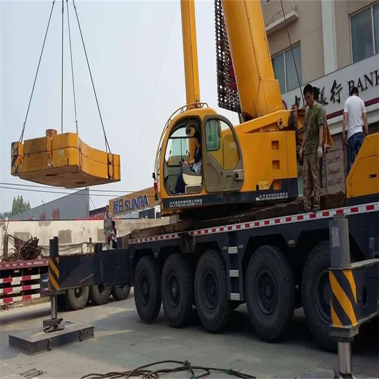 丰宁县当地吊车出租|机器吊装|75吨|工厂搬迁服务