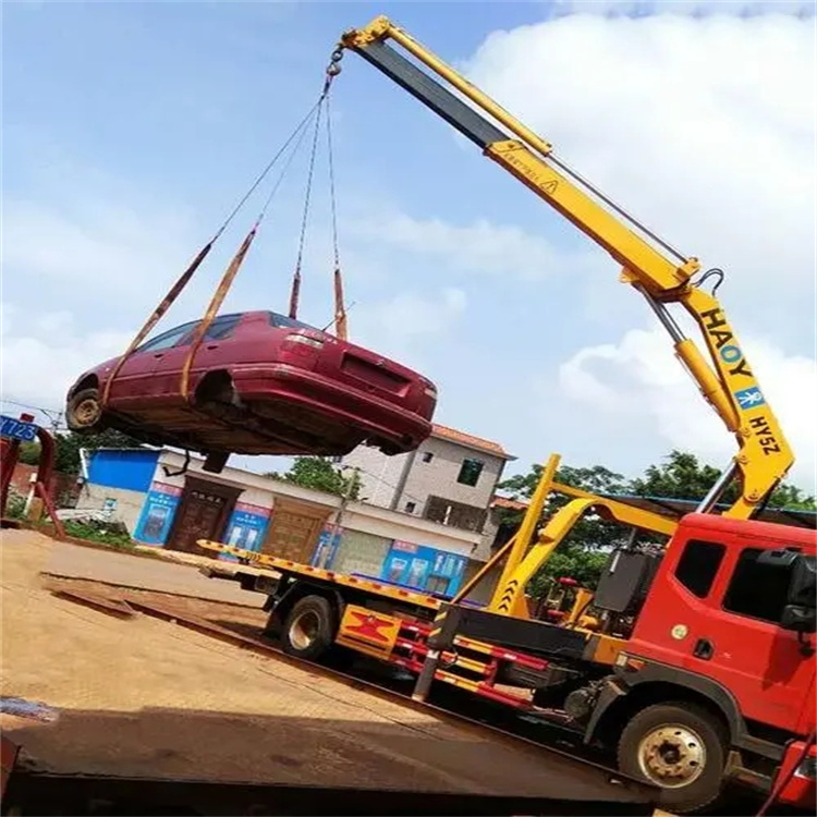 丰宁县吊车吊汽车的正确方法